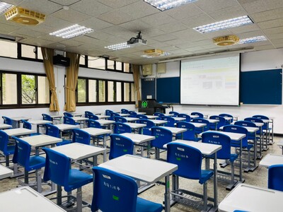 【校本部】教學大樓 G105普通教室
